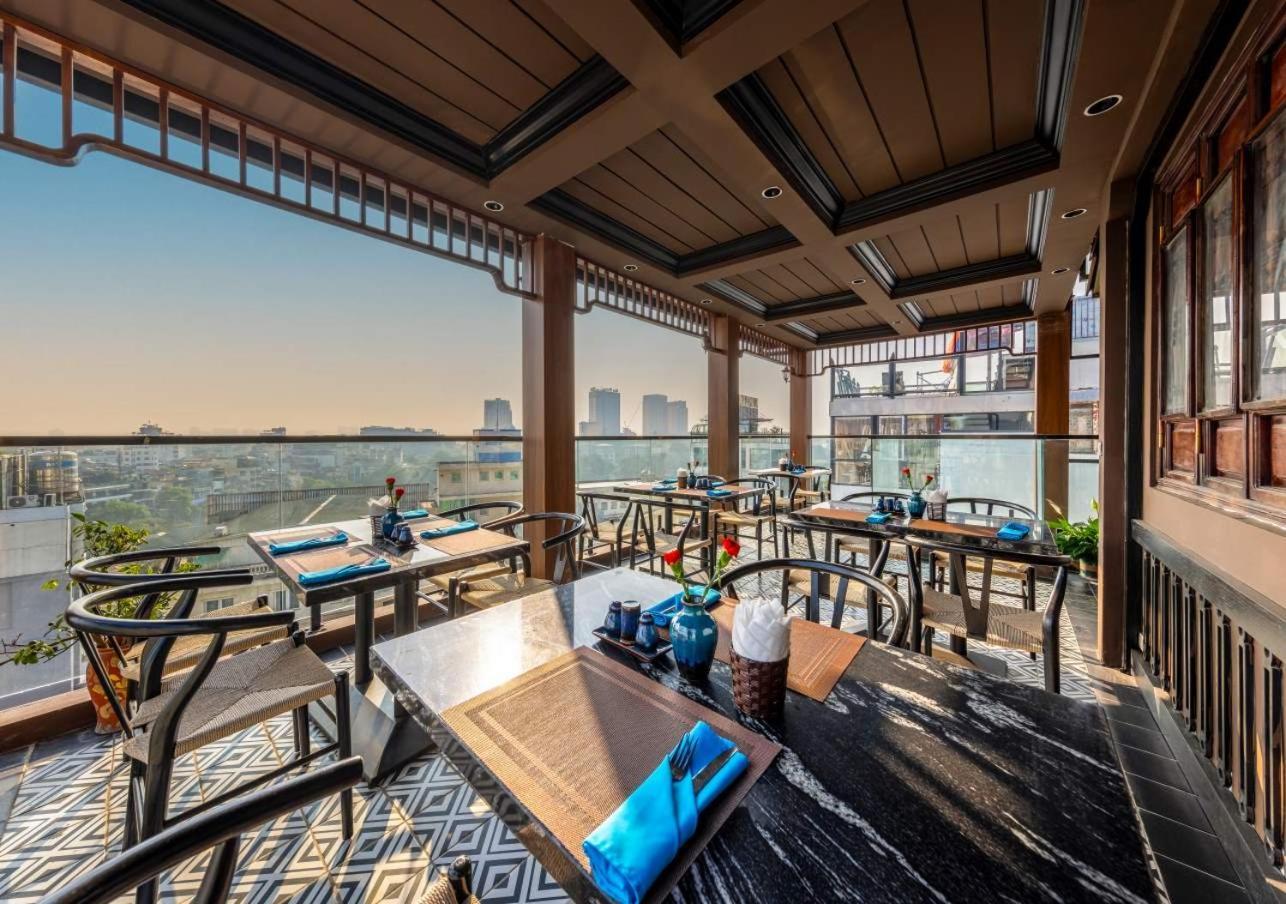 Khách sạn Artisan Hoan Kiem 4*